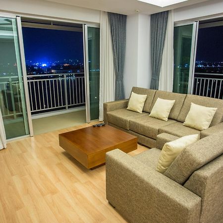 Bellevue Serviced Apartments Phnom-Penh Buitenkant foto