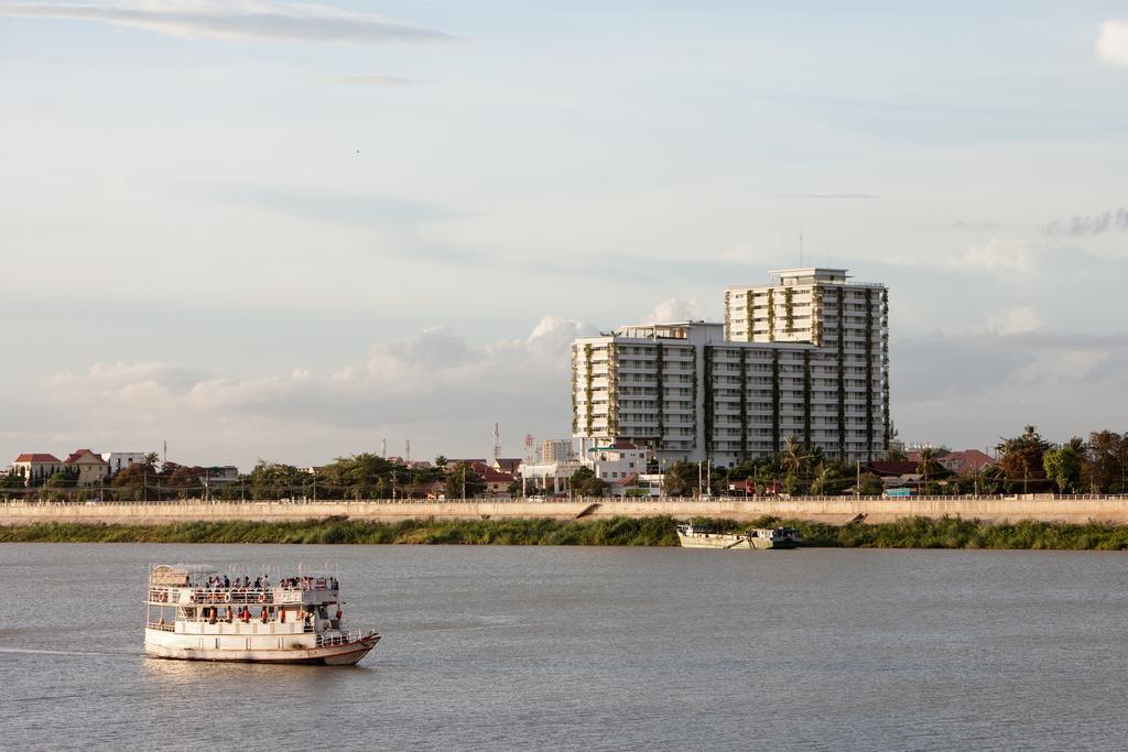 Bellevue Serviced Apartments Phnom-Penh Buitenkant foto