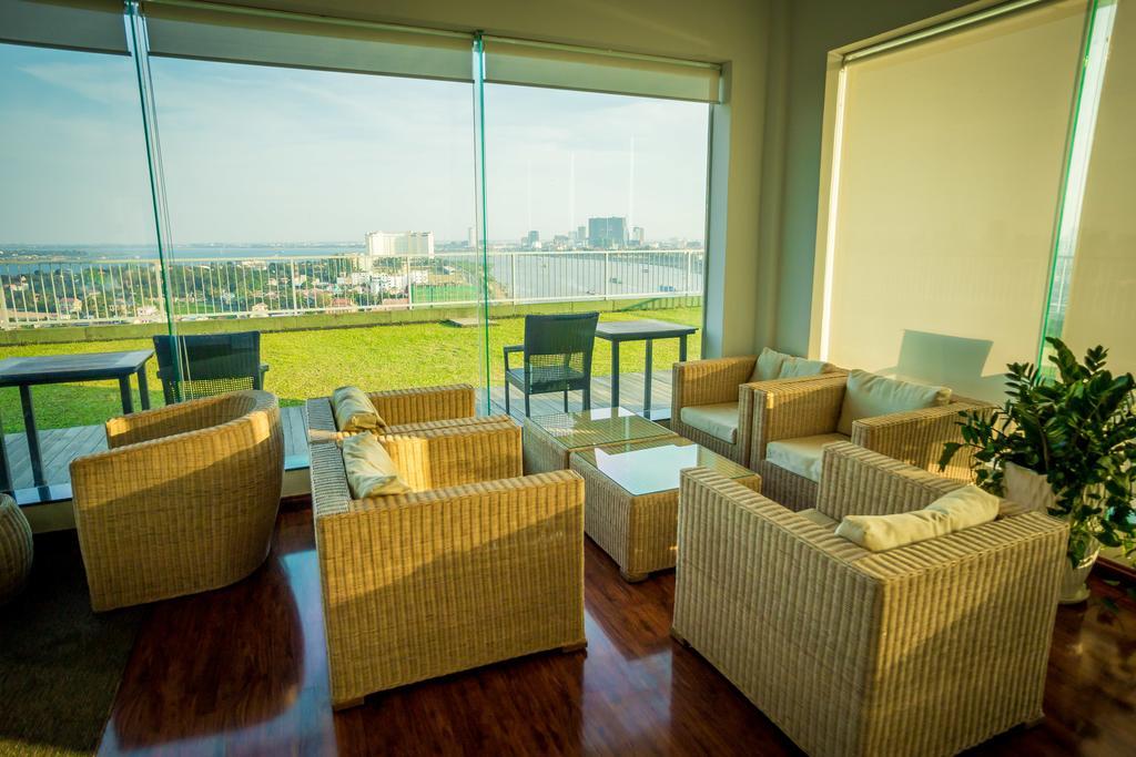 Bellevue Serviced Apartments Phnom-Penh Buitenkant foto
