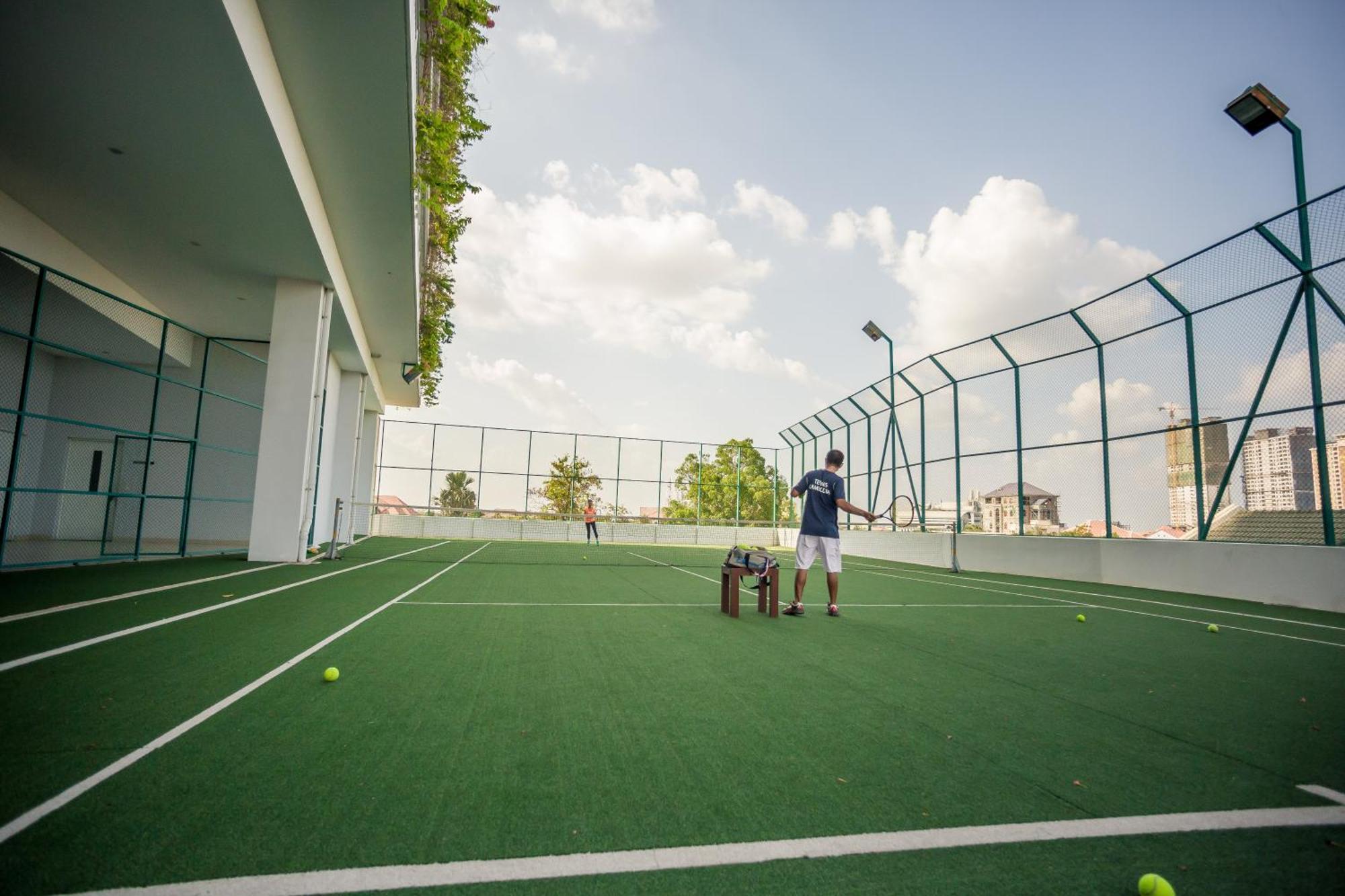 Bellevue Serviced Apartments Phnom-Penh Buitenkant foto