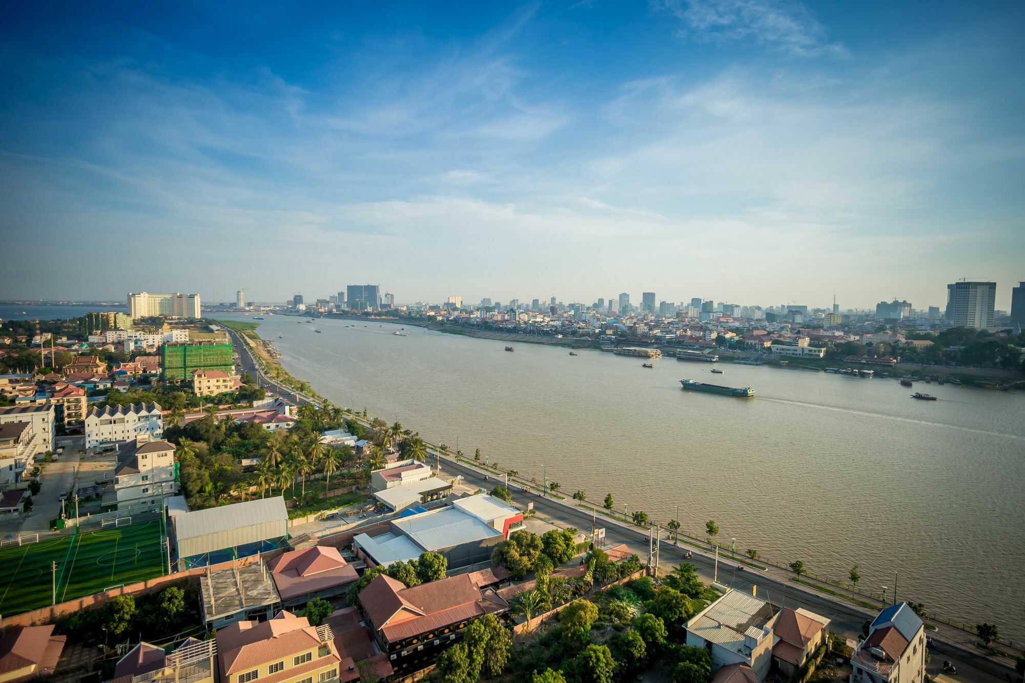 Bellevue Serviced Apartments Phnom-Penh Buitenkant foto